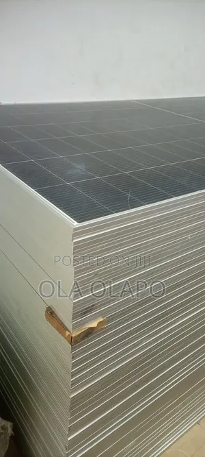 New FALA 550W Monocrystalline Half-Cut Solar Panel (High Efficiency)