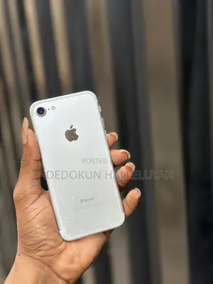 Apple iPhone 7 128 GB Silver