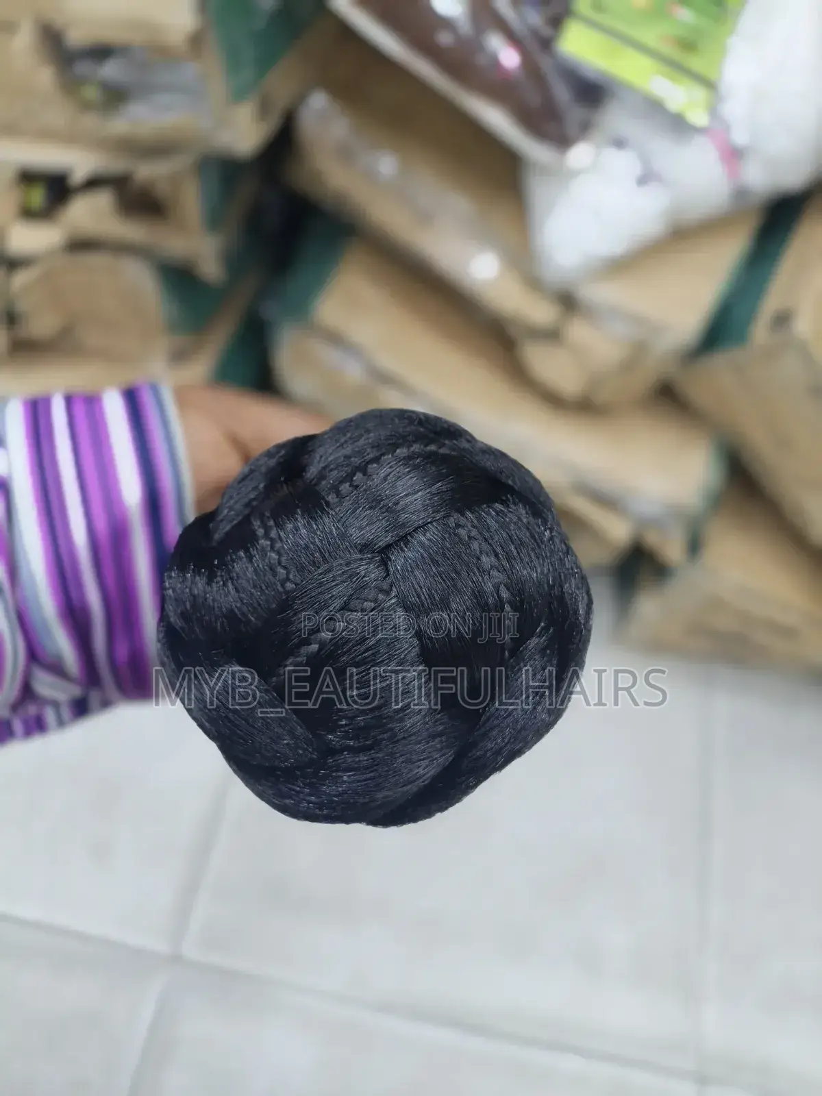 Detachable Bun