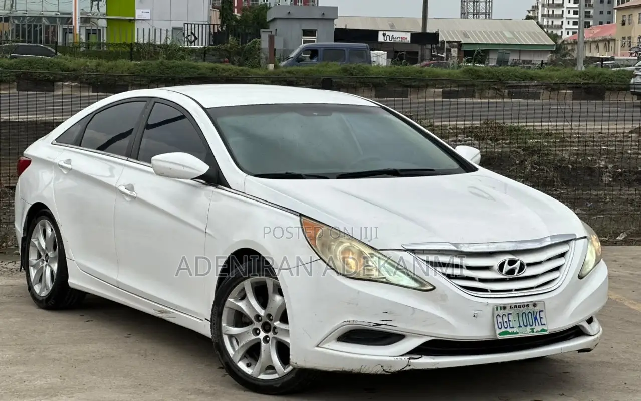 Hyundai Sonata 2012 White