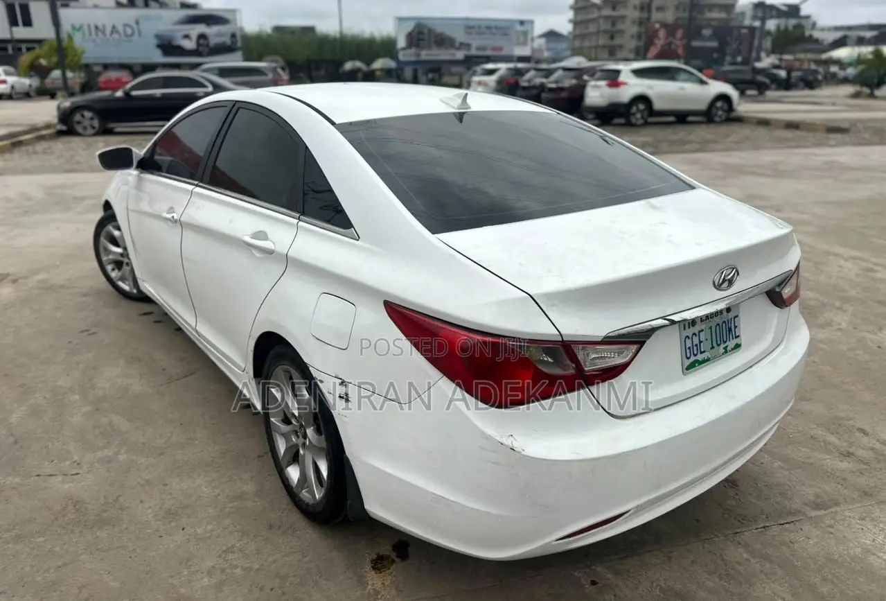 Hyundai Sonata 2012 White