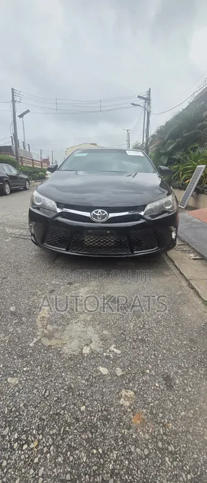 Toyota Camry SE 4dr Sedan (2.5L 4cyl 6A) 2017 Black