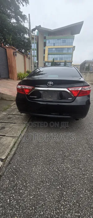 Toyota Camry SE 4dr Sedan (2.5L 4cyl 6A) 2017 Black