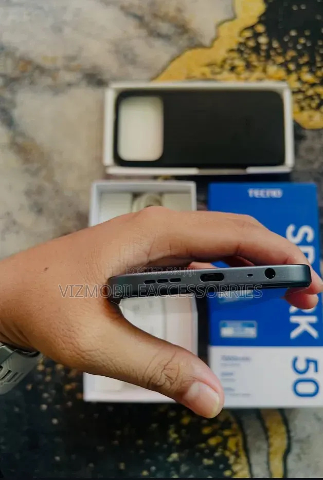 New Tecno Spark 50 128 GB Blue