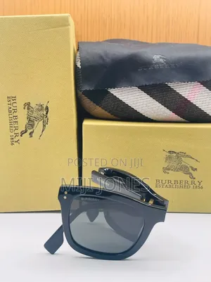 Burberry Foldable Wayfarer Style Sunglasses