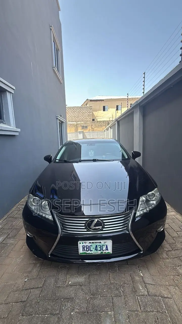 Lexus ES 2014 Black