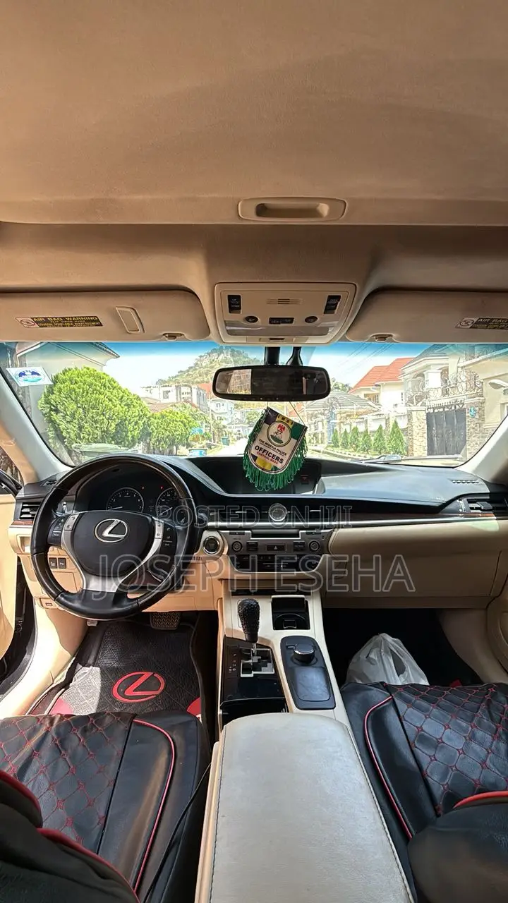 Lexus ES 2014 Black