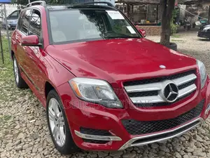 Mercedes-Benz GLK-Class Base GLK 350 4dr 4x2 (3.5L 6cyl 7A) 2015 Red