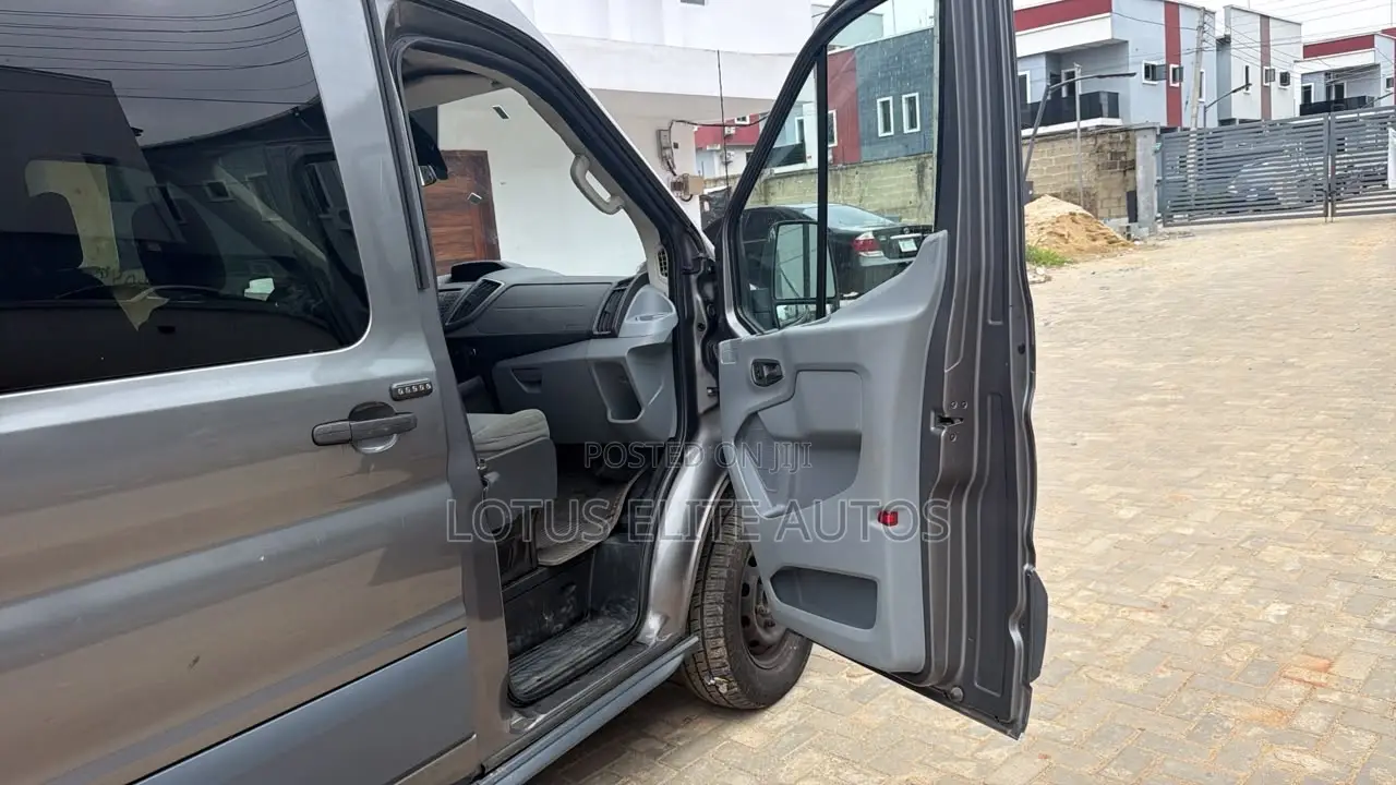Ford Transit 2015 Grey