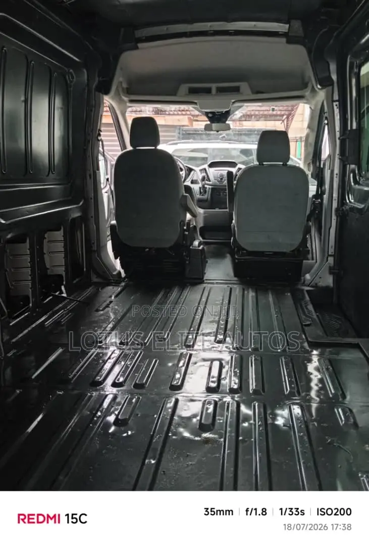 Ford Transit 2015 Grey