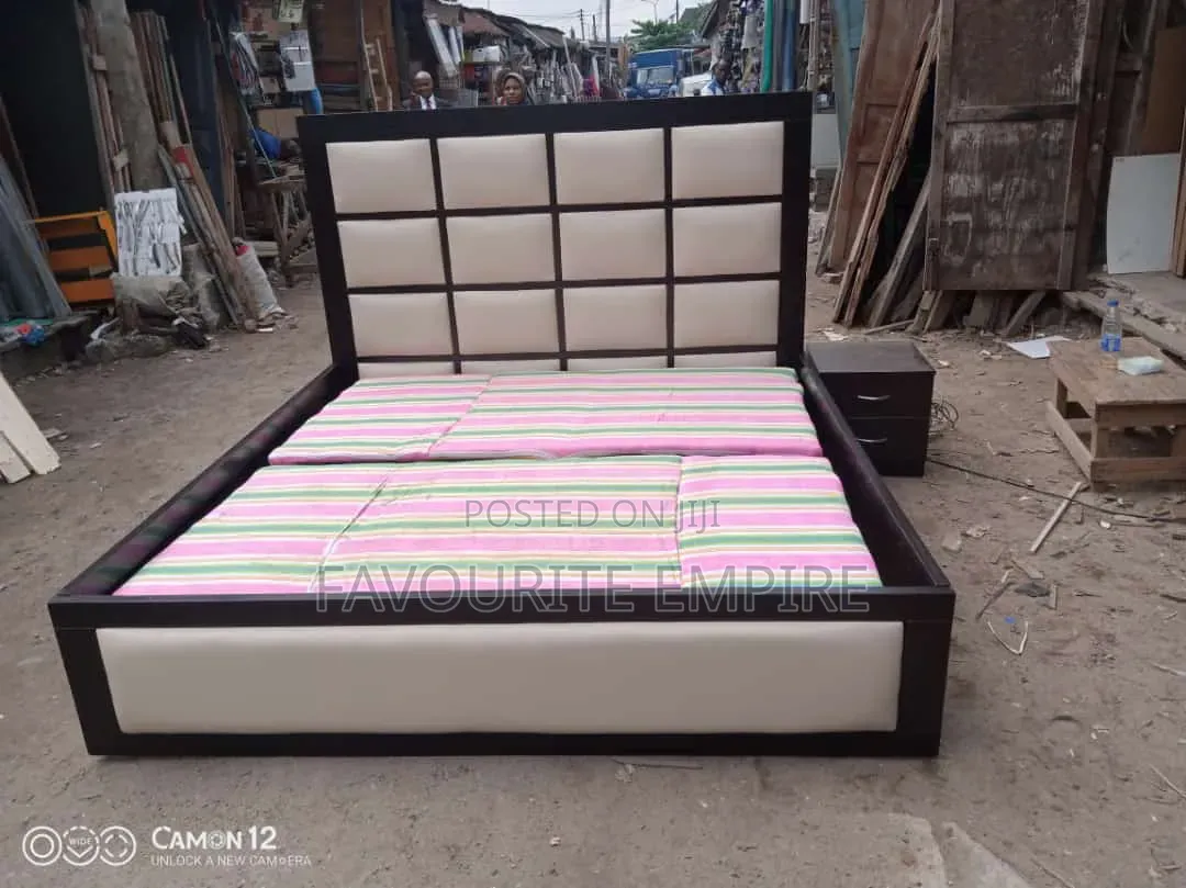 6x6 Fine Bedframe