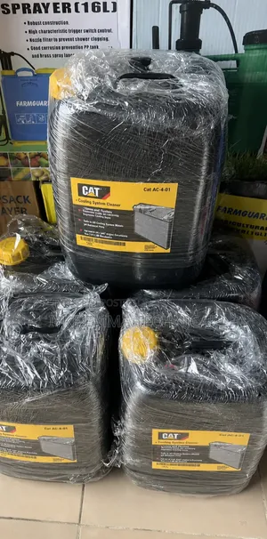 Caterpillar (Cat) Cooling System Cleaner, Part Number 4c-4612