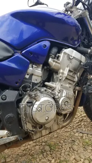 Honda CB 2005 Blue