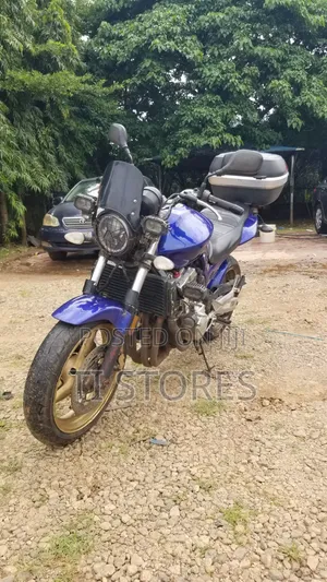 Honda CB 2005 Blue