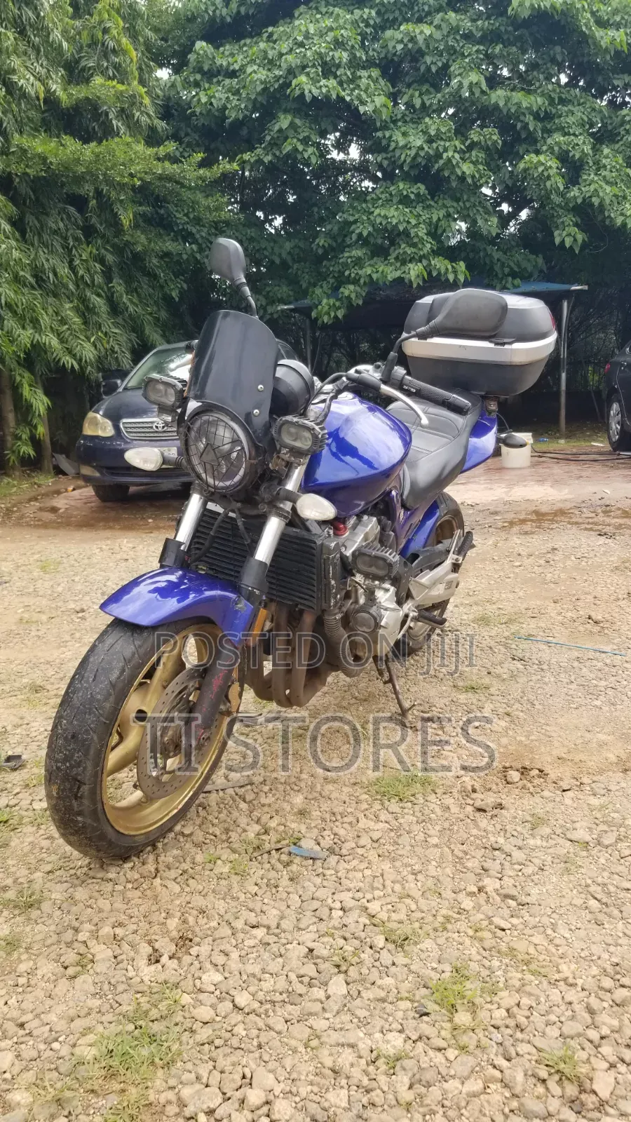 Honda CB 2005 Blue