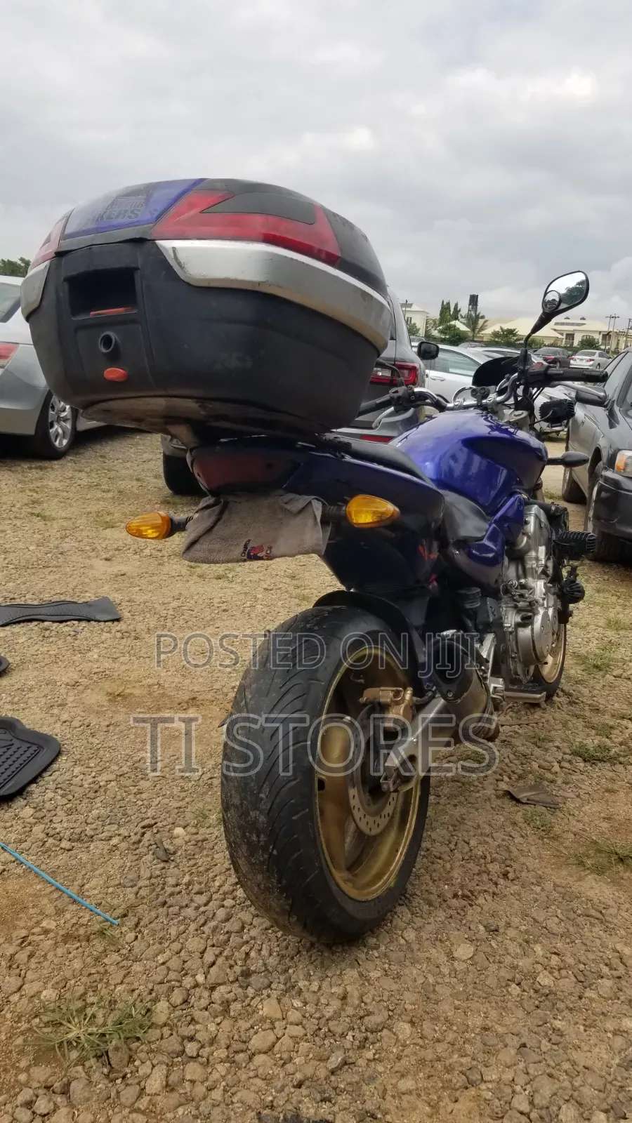 Honda CB 2005 Blue