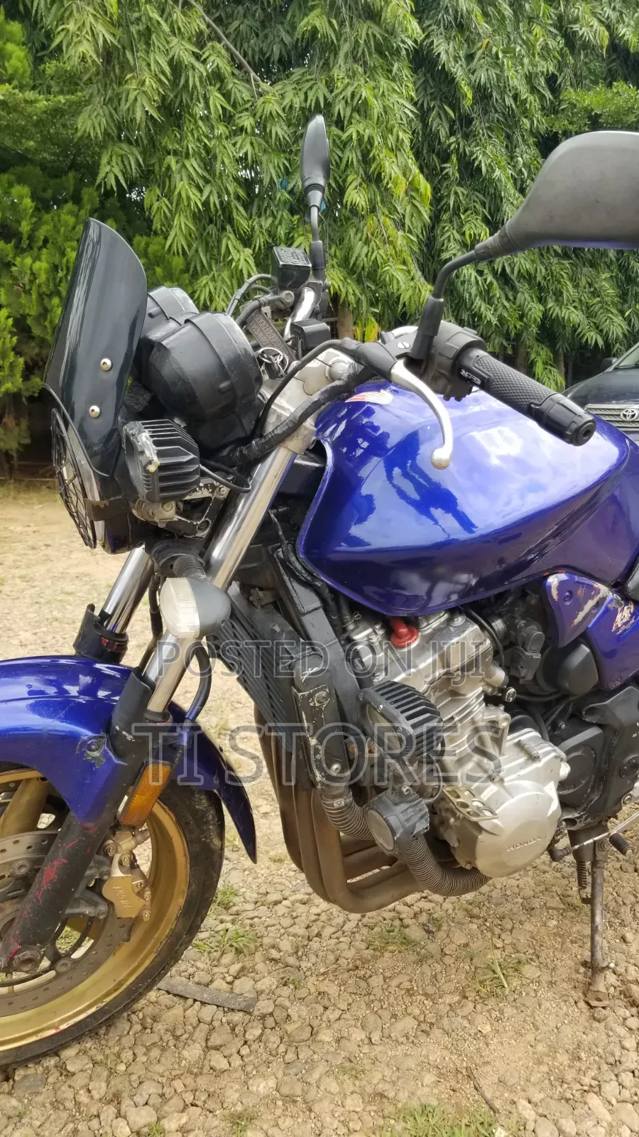 Honda CB 2005 Blue