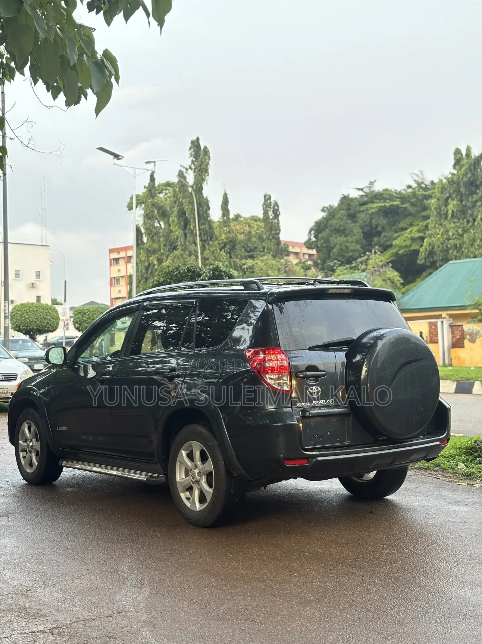 Toyota RAV4 2010 Blue