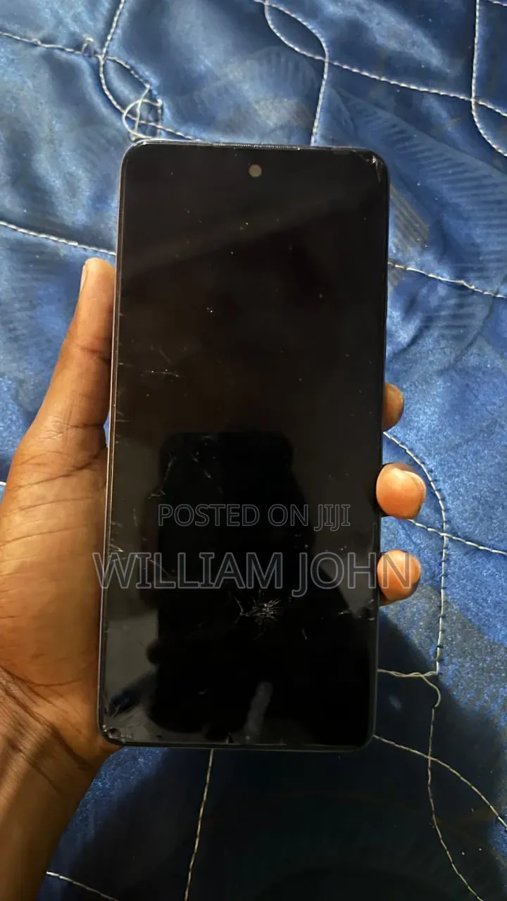 Tecno Spark 10 Pro 128 GB Gold