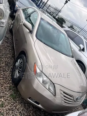 Toyota Camry 2008 Gold