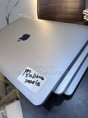 Laptop Apple MacBook Pro 2020 16GB Intel Core i5 SSD 512GB