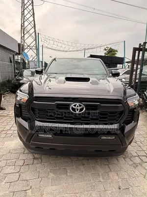 Toyota Tacoma SR5 Double Cab 5' Bed AT 2024 Black