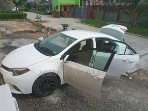 Toyota Corolla 2014 White