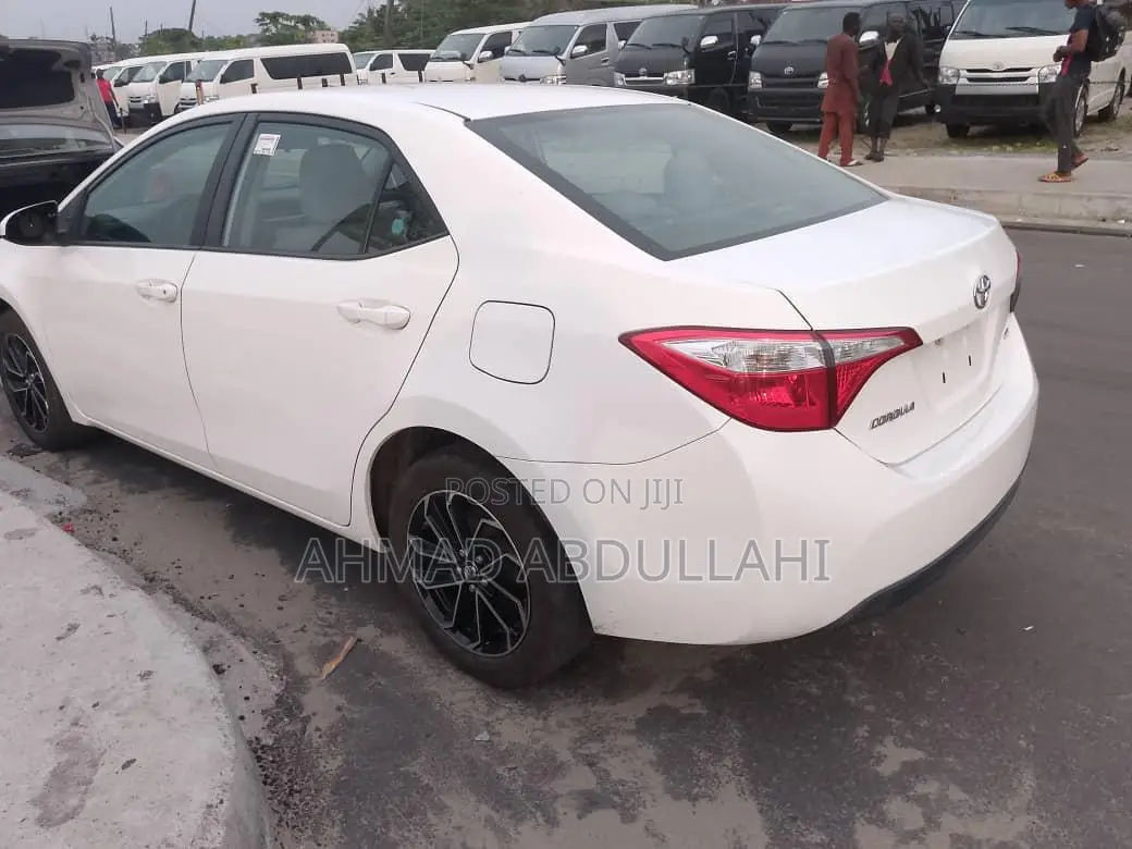 Toyota Corolla 2014 White