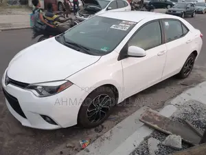 Toyota Corolla 2014 White