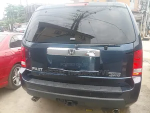 Honda Pilot 2010 Blue