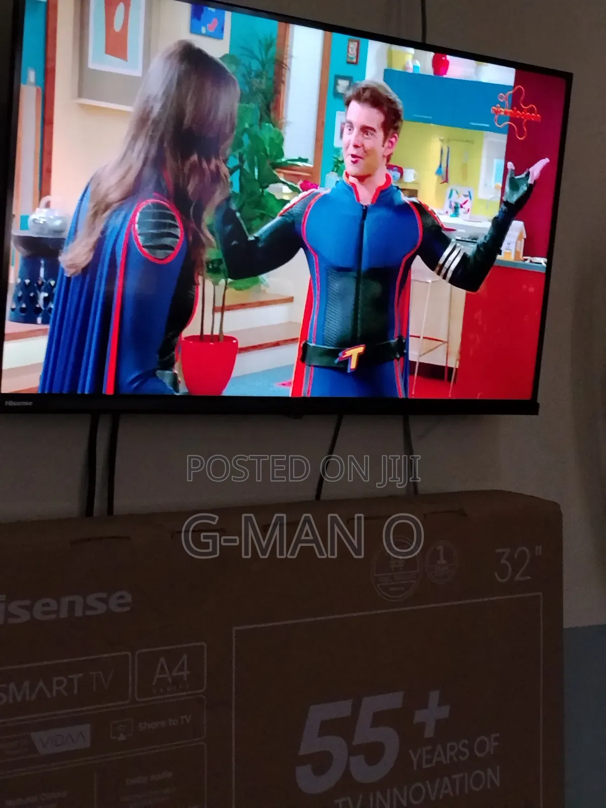 Hisense Smart TV 32 Inches
