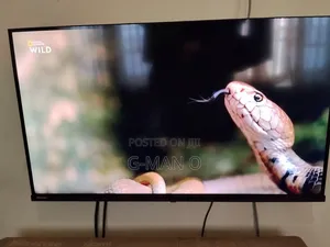 Hisense Smart TV 32 Inches