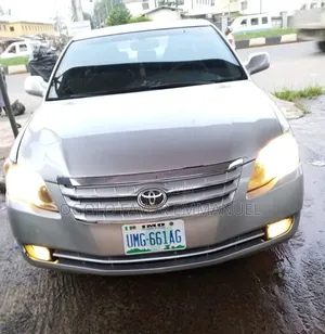 Toyota Avalon XLS Sedan FWD (3.5L 6cyl 6A) 2008 Silver