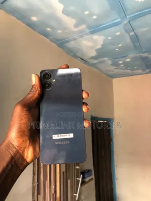 Samsung Galaxy A06 64 GB Gray