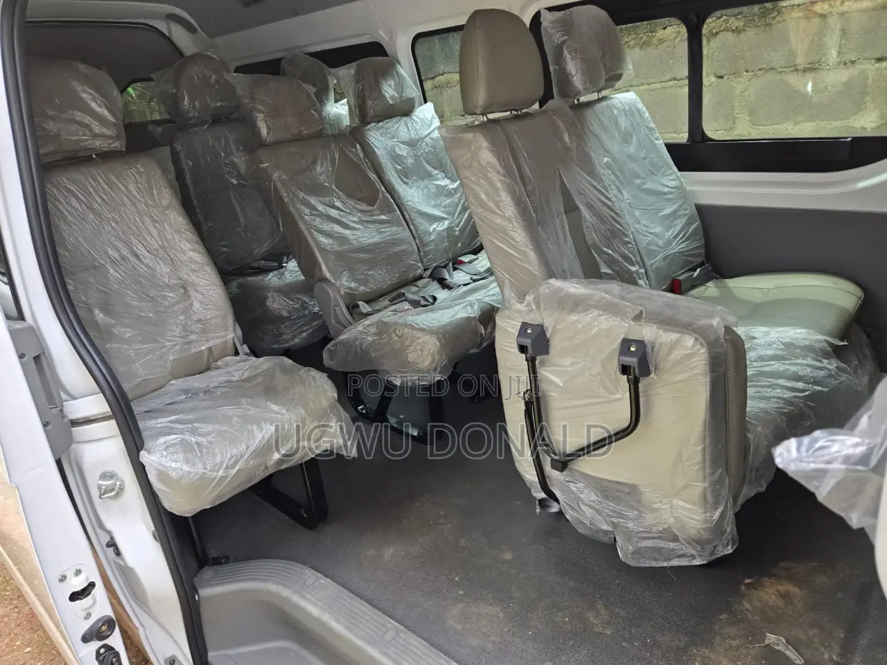 Toyota HiAce 2018 White