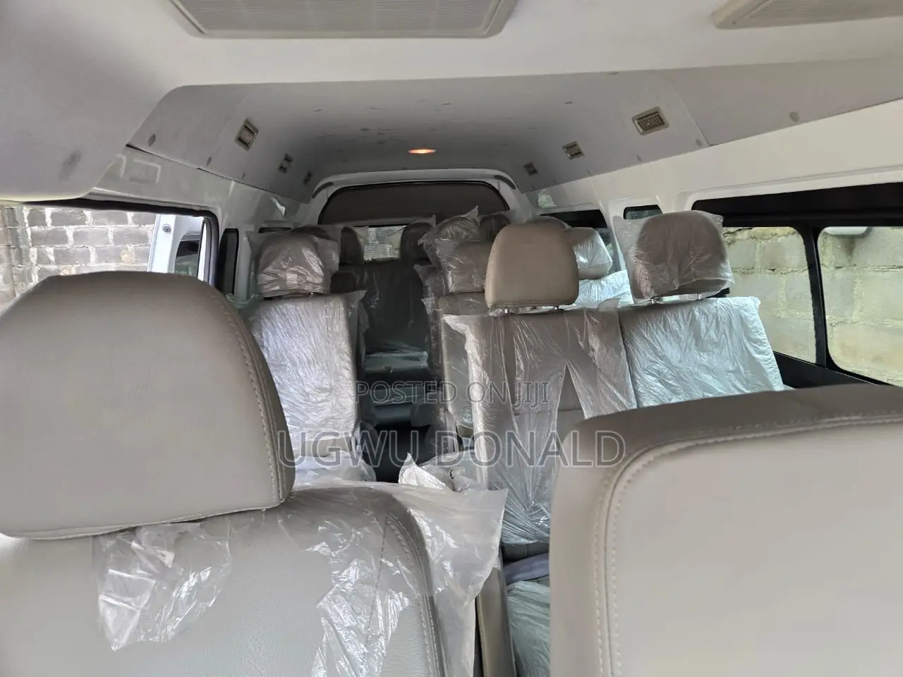 Toyota HiAce 2018 White