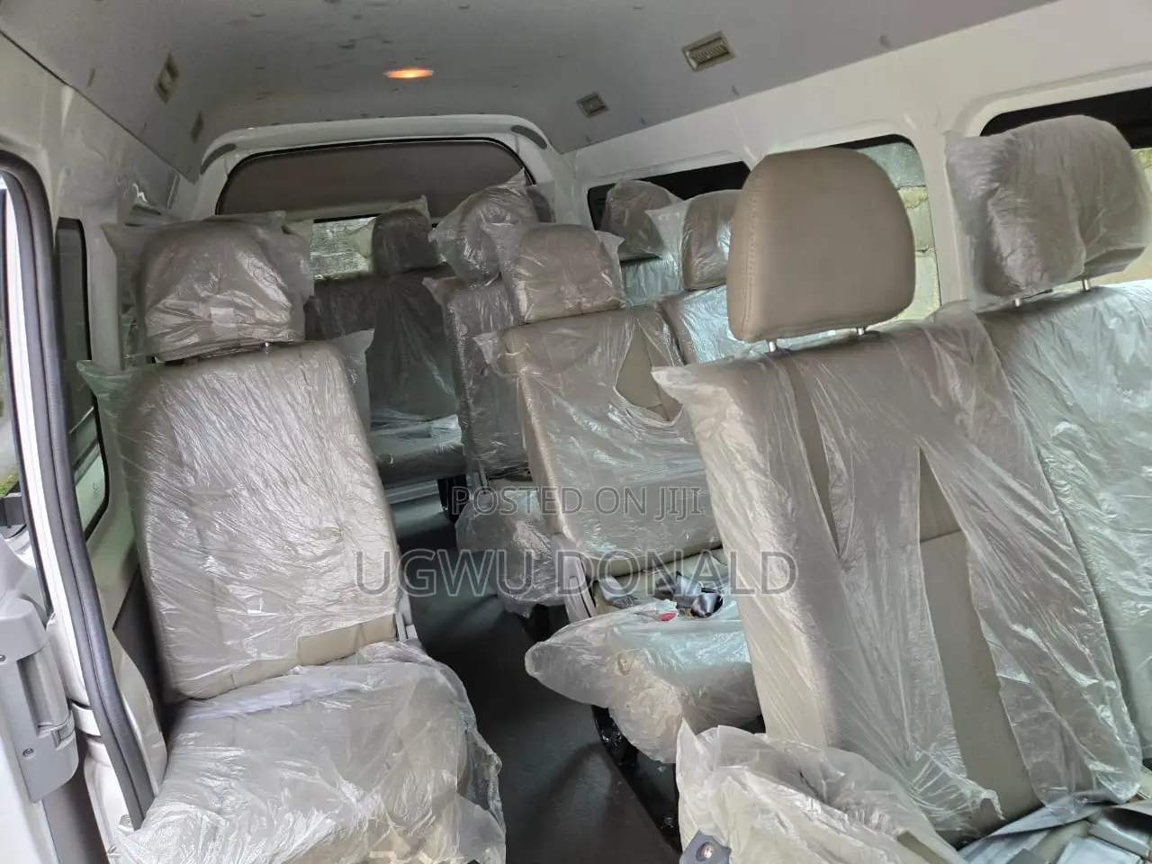 Toyota HiAce 2018 White