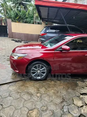 Toyota Camry 2016 Red