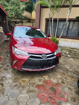 Toyota Camry 2016 Red