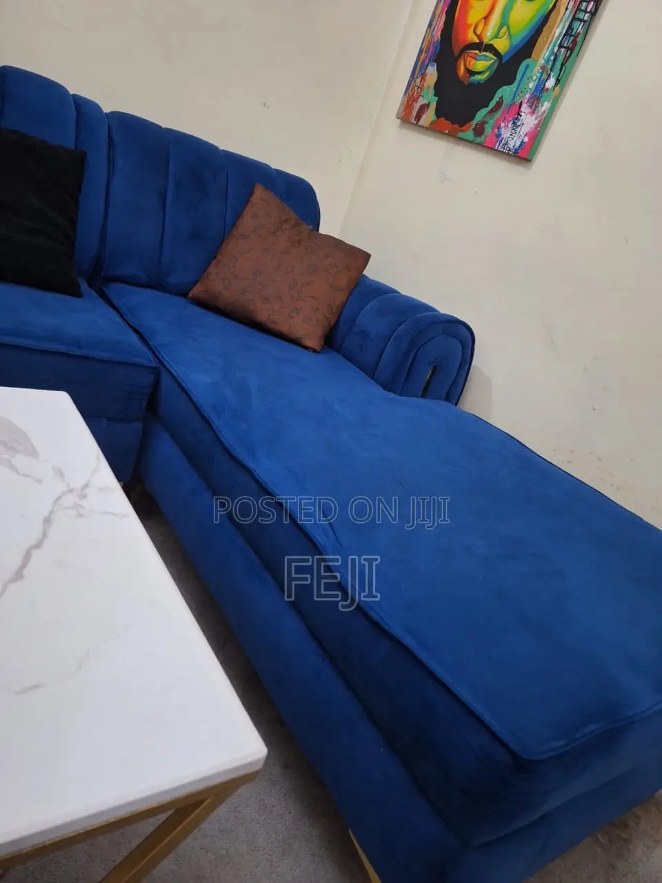 L Shaped Chair N Table