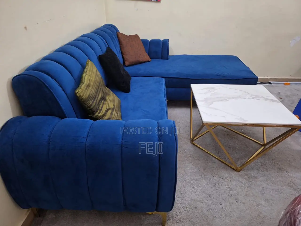 L Shaped Chair N Table