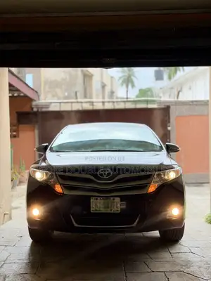 Toyota Venza XLE 2015 Black