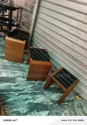 Royal Side Stool Glass Top