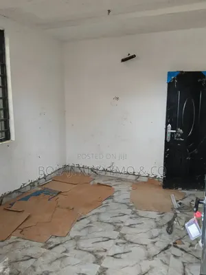 1bdrm Room & Parlour in Tailspin Street for rent