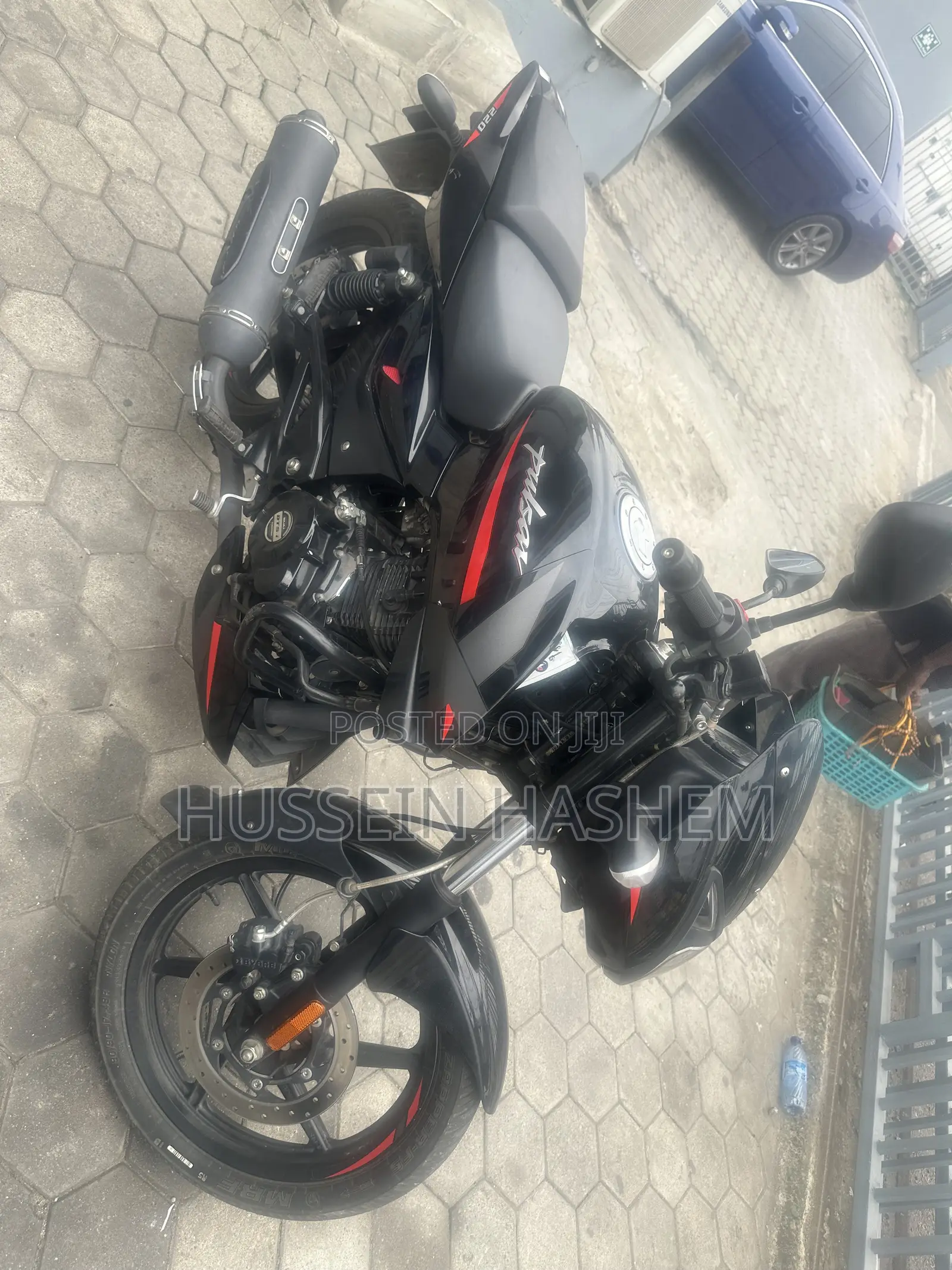 Bajaj Pulsar 220 F 2019 Black