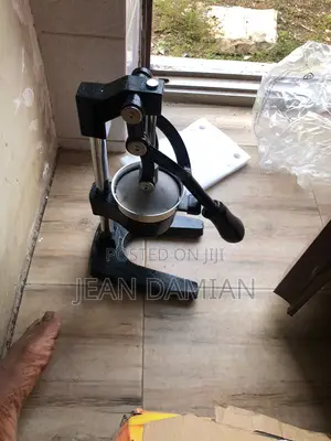 Manual Hand Juicer