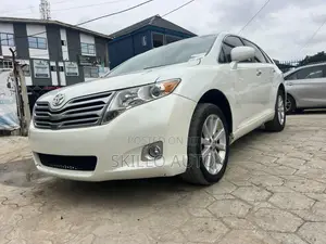 Toyota Venza AWD 2010 White