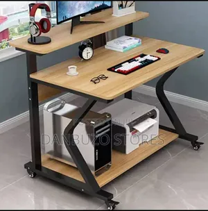 Modern-Styled Computer Desk With Wheels