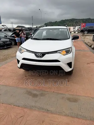 Toyota RAV4 LE AWD (2.5L 4cyl 6A) 2016 White