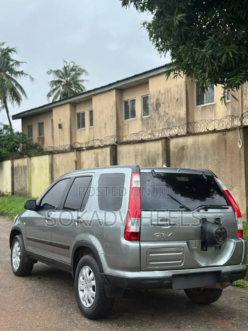 Honda CR-V 2.0i LS Automatic 2006 Gray